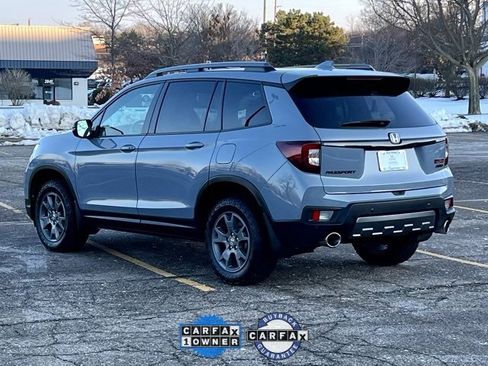 Certified 2025 Honda Passport TrailSport image 5