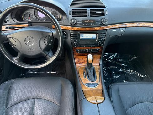 Used 2003 Mercedes-Benz E 500 Sedan image 25