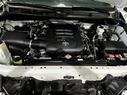 Used 2019 Toyota Sequoia Platinum w/ Carpet Mat Package (TMS) AWD/4WD image 56