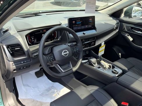New 2026 Nissan Rogue Platinum AWD/4WD image 17