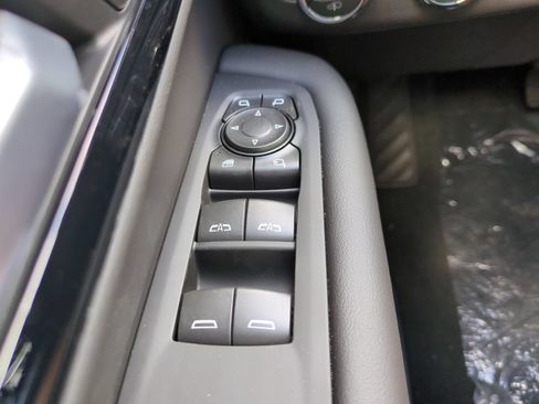 New 2026 Chevrolet Suburban RST w/ RST Capability Package AWD/4WD image 24