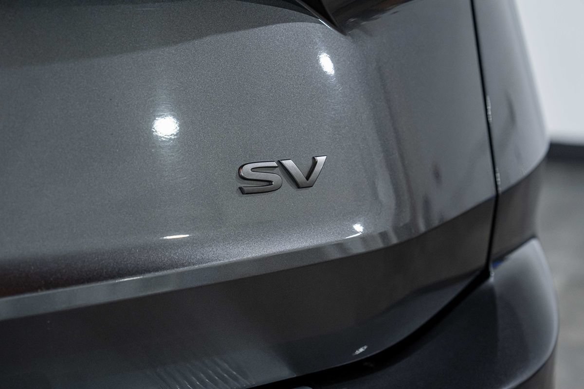 Used 2024 Nissan Rogue SV w/ SV Premium Package FWD image 11