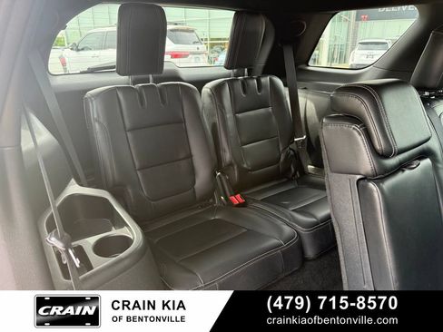 Used 2017 Ford Explorer Limited FWD image 32