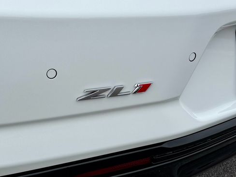 Used 2022 Chevrolet Camaro ZL1 image 75