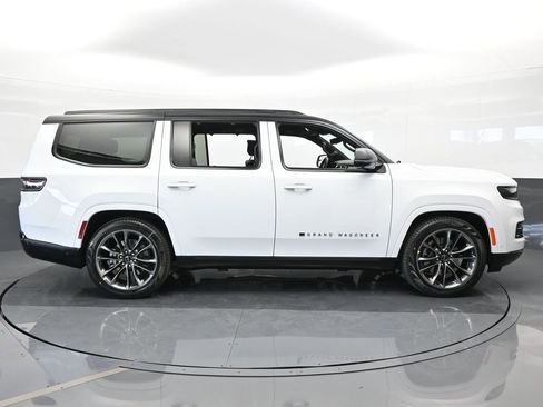 Used 2024 Jeep Grand Wagoneer Series II w/ Quick Order Packagew 28T image 7