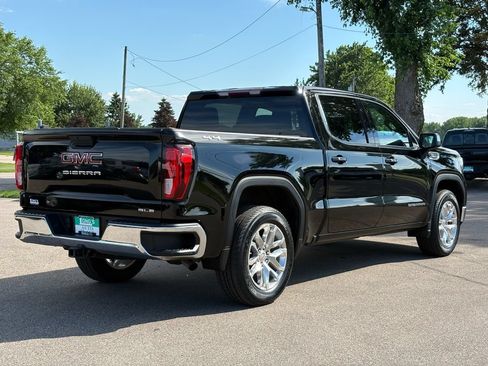 Used 2019 GMC Sierra 1500 SLE w/ SLE Value Package AWD/4WD image 8