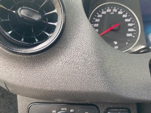 Used 2023 Mercedes-Benz Sprinter 2500 image 21