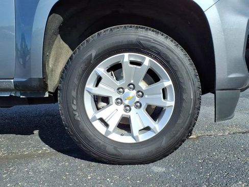 Used 2022 Chevrolet Colorado LT AWD/4WD image 9