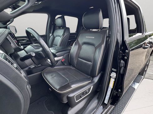 Used 2023 RAM 1500 Laramie AWD/4WD image 18