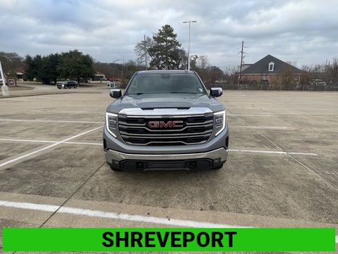 Used 2023 GMC Sierra 1500 SLT image 1