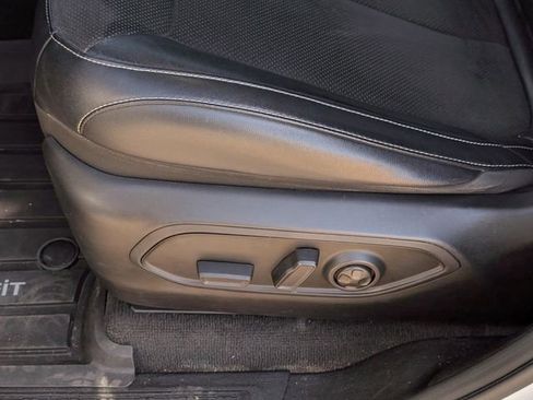 Used 2021 Jeep Grand Cherokee L Laredo image 27