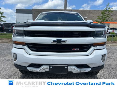 Used 2018 Chevrolet Silverado 1500 LT w/ All Star Edition AWD/4WD image 8
