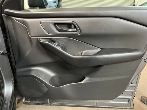 Used 2024 Nissan Rogue S AWD/4WD image 11