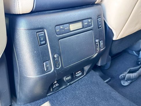 Used 2019 Nissan Armada Platinum w/ Captain's Chairs Package image 32