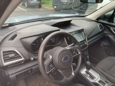 Used 2020 Subaru Forester AWD/4WD image 10