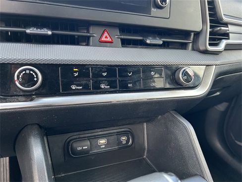 Used 2023 Kia Sportage LX image 15