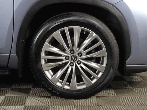 Used 2022 Toyota Highlander Platinum image 28