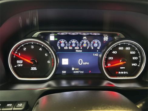 Used 2019 Chevrolet Silverado 1500 High Country w/ High Country Premium Package image 16