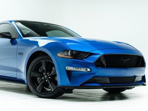 Used 2021 Ford Mustang GT Premium w/ Equipment Group 401A image 4