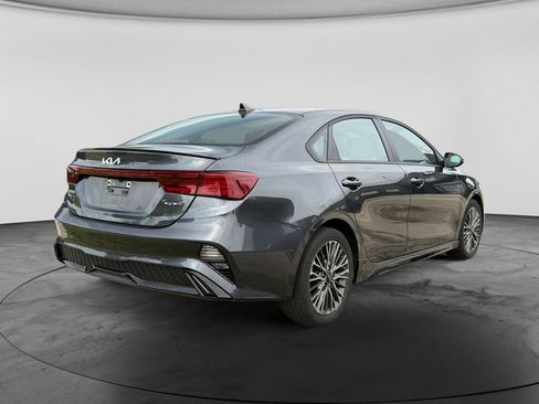 Used 2024 Kia Forte GT-Line w/ GT-Line Premium Package FWD image 9