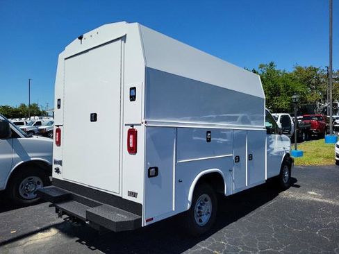 New 2024 Chevrolet Express 3500 w/ Power Convenience Package image 4