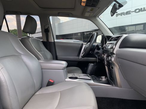 Used 2013 Toyota 4Runner SR5 w/ Convenience Pkg AWD/4WD image 34