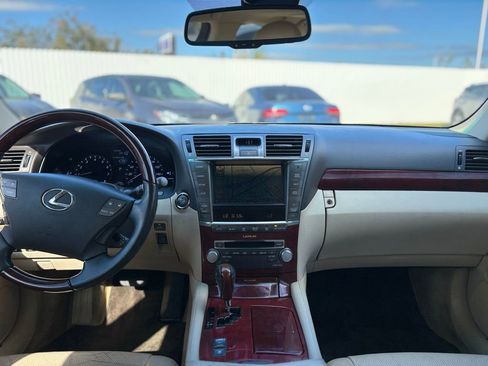 Used 2012 Lexus LS 460 image 21