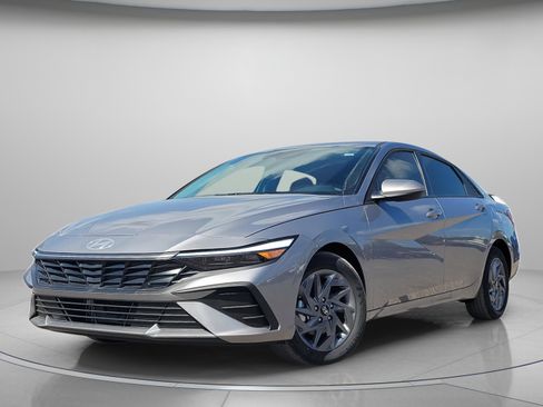 New 2026 Hyundai Elantra Blue image 2