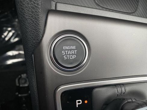 New 2026 Kia Sportage EX image 32