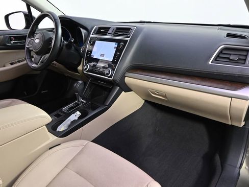 Used 2018 Subaru Outback 2.5i Limited image 15