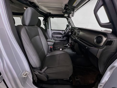 Used 2023 Jeep Wrangler Unlimited w/ 8.4" Radio Group image 31