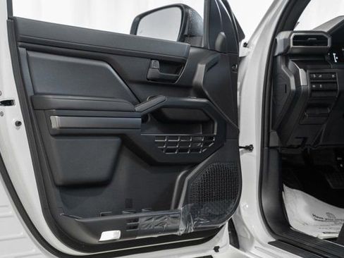 New 2026 Toyota 4Runner SR5 image 35