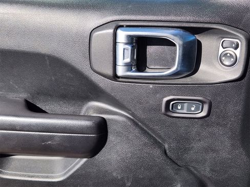 Used 2020 Jeep Gladiator Sport w/ Quick Order Package 24S image 13