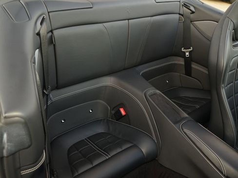 Used 2019 Ferrari Portofino image 19