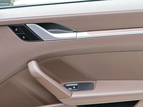 Used 2020 Porsche 911 Carrera 4S image 48