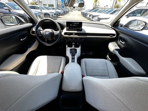 Used 2023 Honda HR-V LX image 16