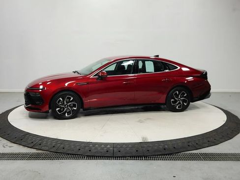 Used 2025 Hyundai Sonata SEL FWD image 5