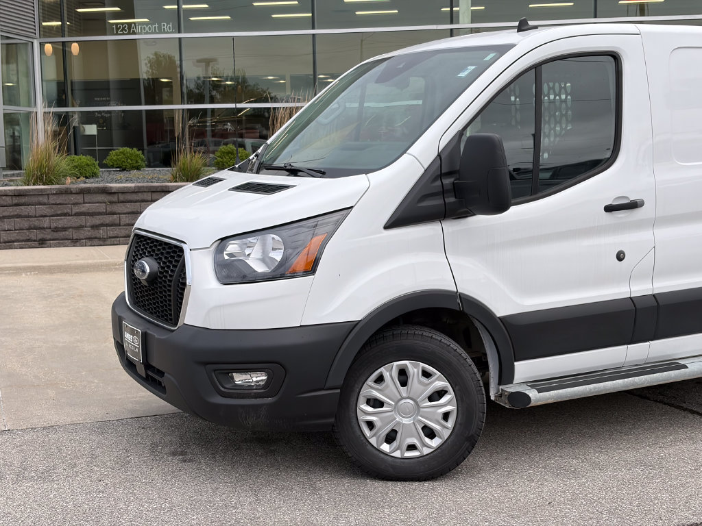 Used 2025 Ford Transit 250 Low Roof w/ Exterior Upgrade Package RWD image 2