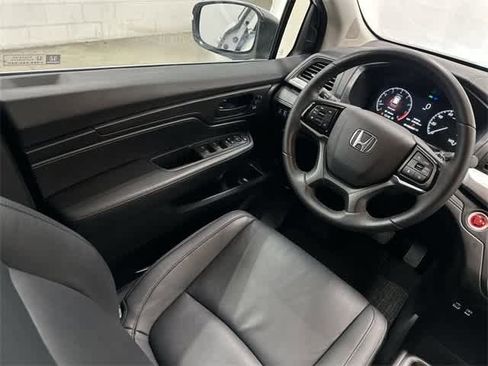 Certified 2025 Honda Odyssey EX-L image 12