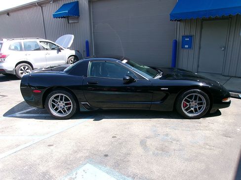 Used 2001 Chevrolet Corvette Z06 image 6