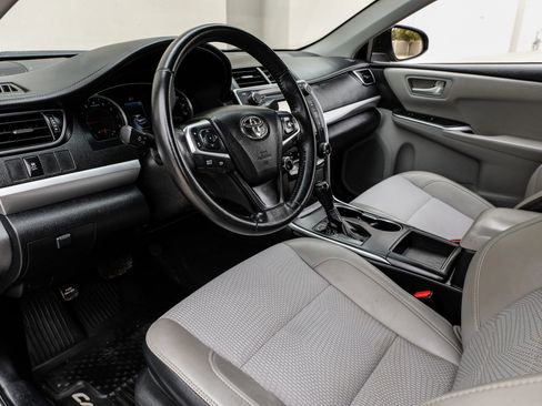 Used 2017 Toyota Camry SE w/ Protection Package (Q2) FWD image 20