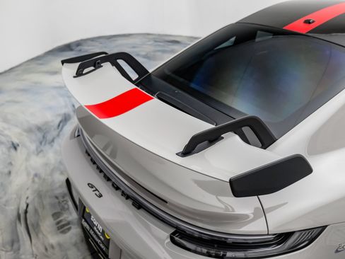 Used 2022 Porsche 911 GT3 RWD image 17