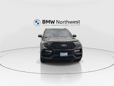 Used 2024 Ford Explorer ST-Line w/ Class IV Trailer Tow Package AWD/4WD image 6