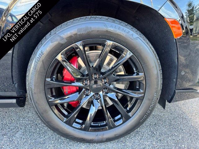 Used 2023 Cadillac Escalade V w/ Heavy-Duty Trailer Package AWD/4WD image 12