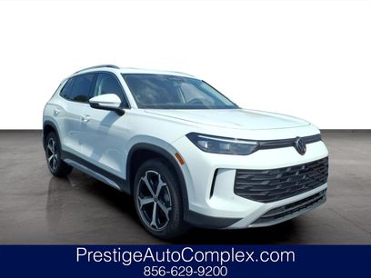 New 2025 Volkswagen Tiguan SE