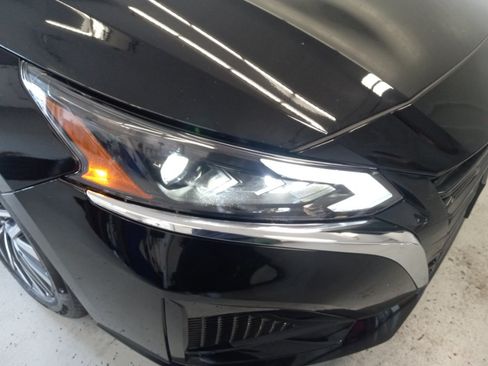 Used 2025 Nissan Altima 2.5 SV FWD image 5