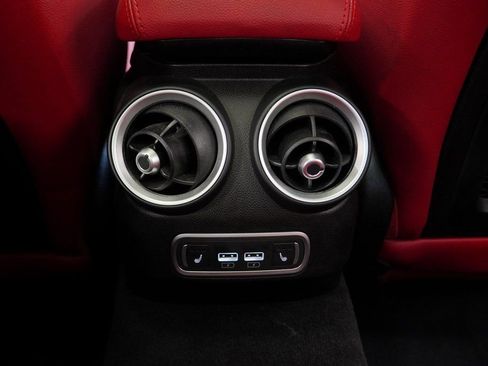 Used 2024 Alfa Romeo Giulia Veloce image 26