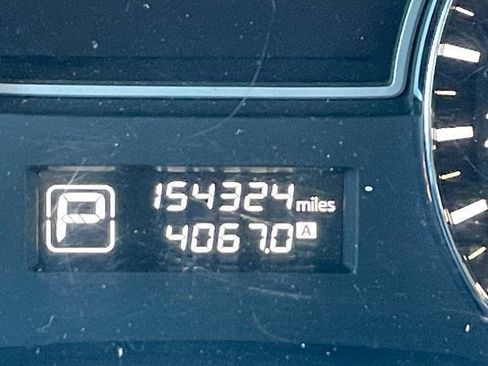 Used 2015 Nissan Pathfinder S image 38