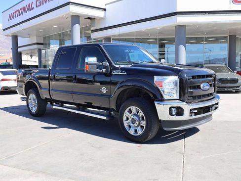 Used 2016 Ford F250 Lariat w/ Lariat Ultimate Package AWD/4WD image 8
