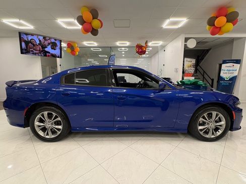 Used 2020 Dodge Charger GT image 5